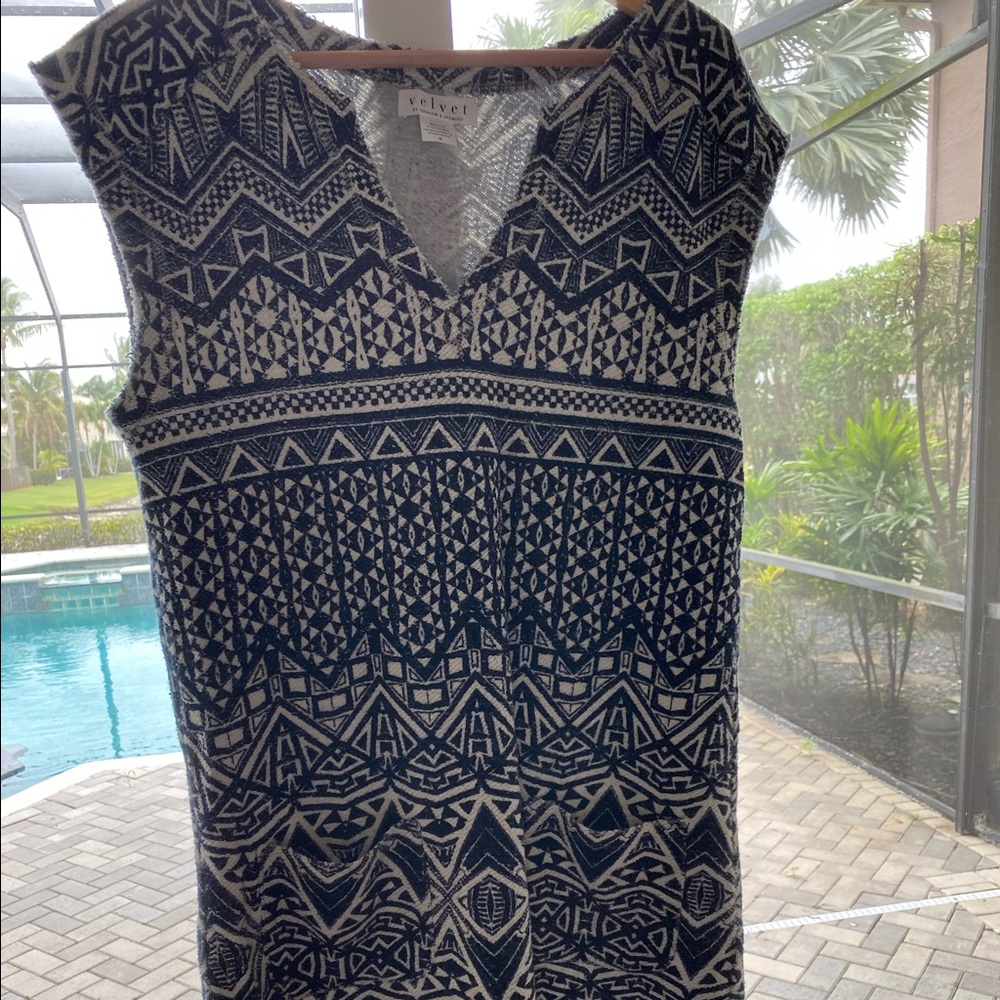 Anthropologie tunic. Navy and white pattern